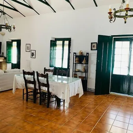 Villa Alcores , Disfruta De La Naturaleza !